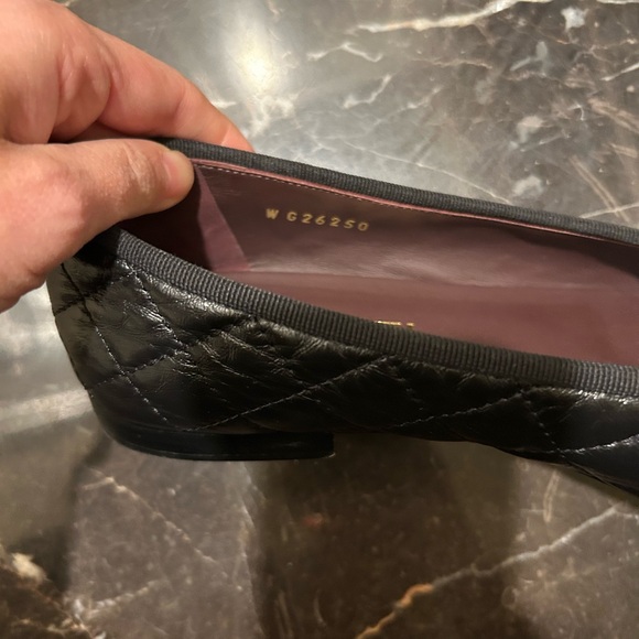 Quilted Lambskin Chanel Flats - Picture 5 of 5